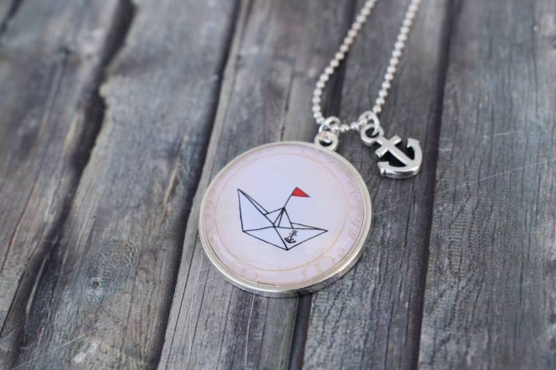 Kette/Halskette Halsschmuck Maritime "Boot Papierschiffchen' von TiefseeKirsche