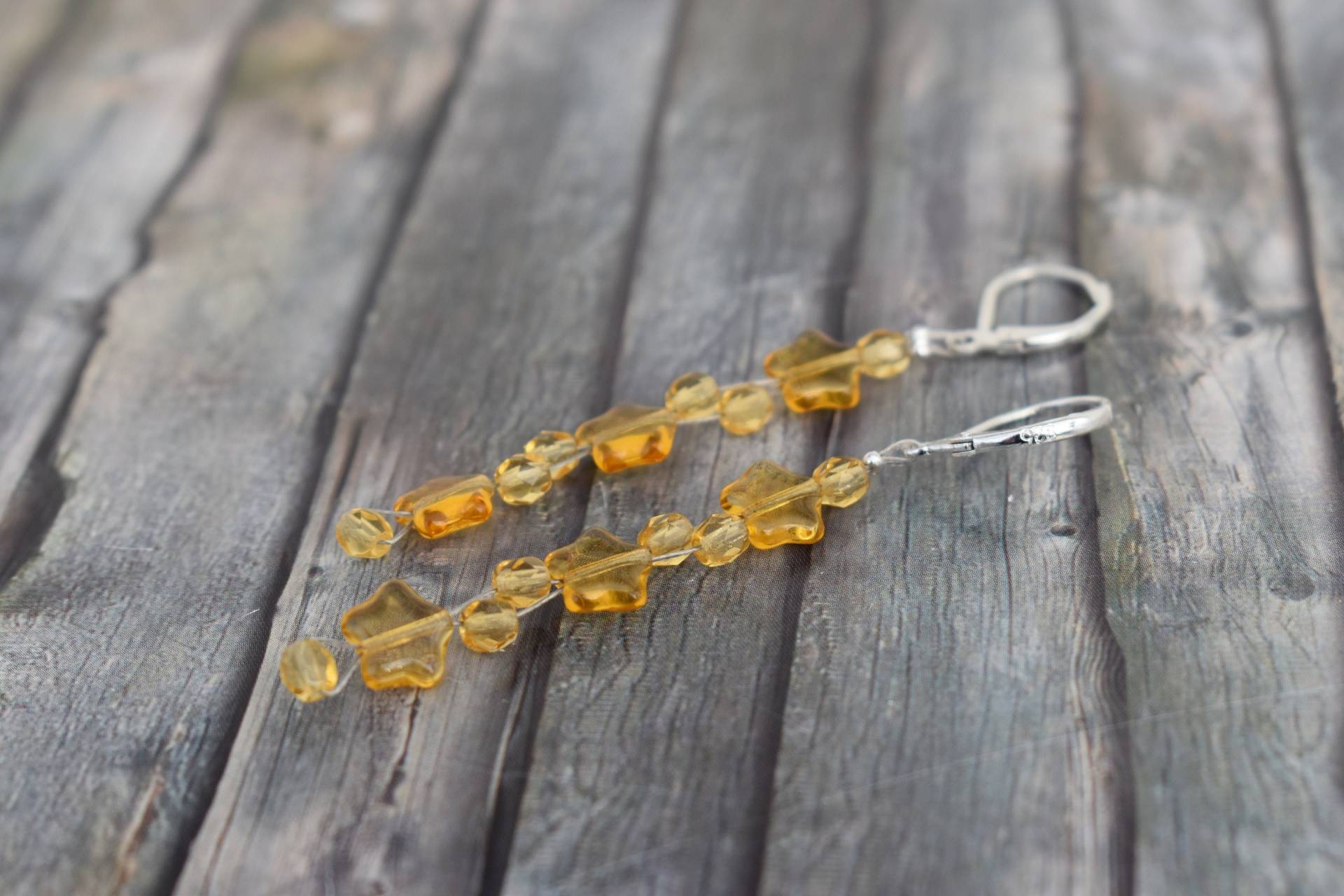 Ohrringe/925'er Silber Glasperlenohrringe Hängeohrringe Frau Ohrschmuck Sternohrringe "Gelbe Glassternchen' Ohrringe/925'er Silber Glasperlenohrringe Hängeohrringe Frau Ohrschmuck Sternohrringe "Gelbe Glassternchen' von TiefseeKirsche