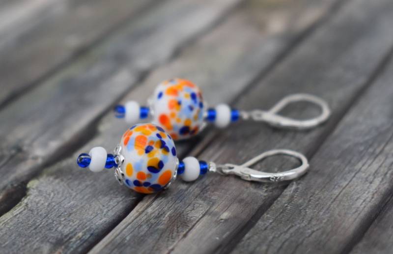 Ohrringe/925'er Silber Glasperlenohrringe "Maritim Weiß Blau Orange' Ohrringe/925'er Silber Glasperlenohrringe "Maritim Weiß Blau Orange' von TiefseeKirsche