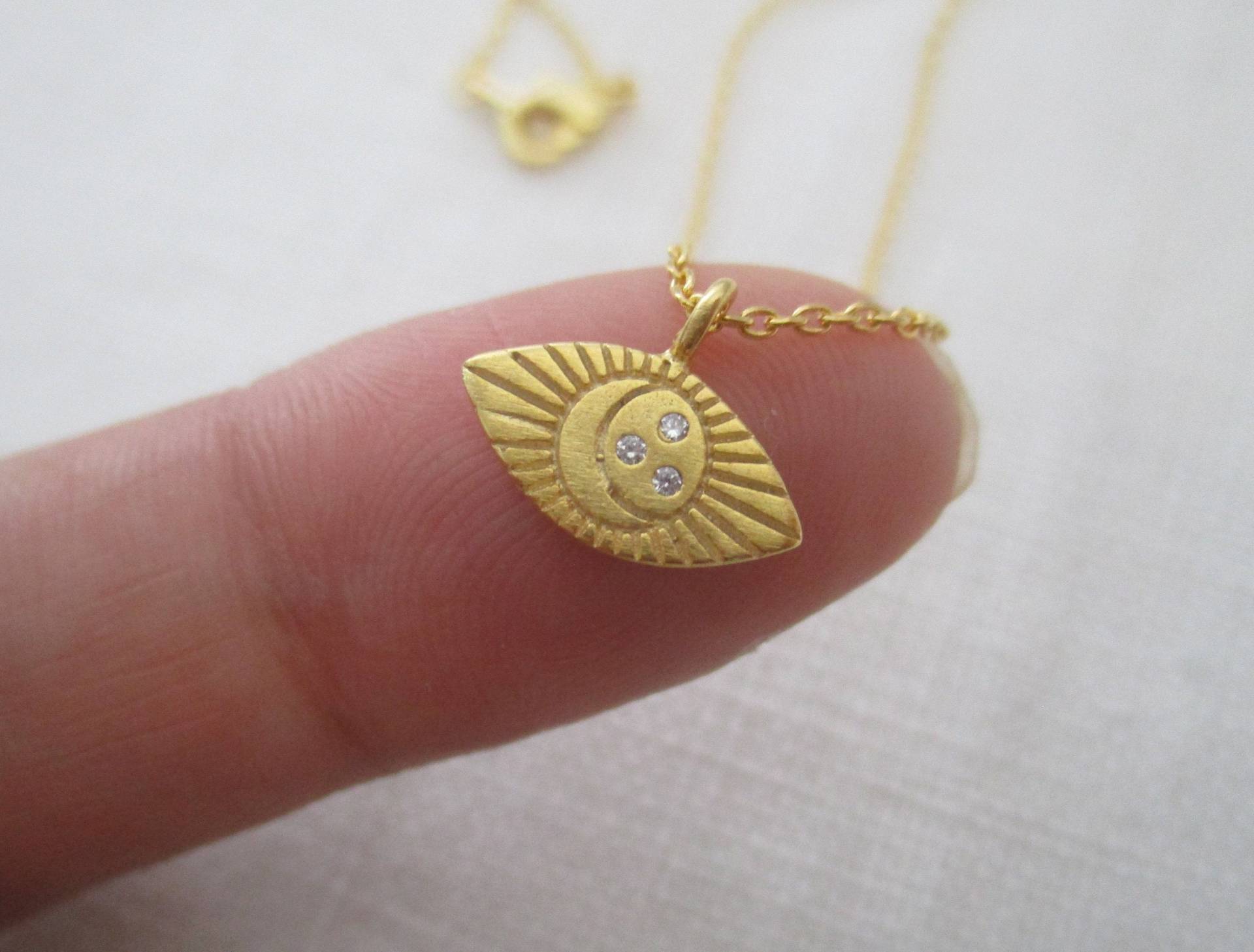 Gold Evil Eye Halskette Mit Cz Akzent - Winzige, Zierliche Und Zarte Handgemachte Halskette, Jeden Tag, Einfach, Geburtstag von TiffanyAvenueBridal