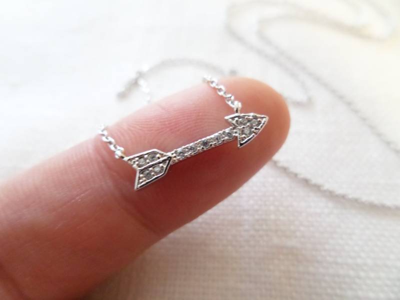 Kleine Silber Oder Rose Gold Pfeil Kette Mit Zirkonia.. Zierliche Halskette, Schlicht, Geburtstag, Hochzeit, Brautjungfer Geschenk Kleine Silber Oder Rose Gold Pfeil Kette Mit Zirkonia.. Zierliche Halskette, Schlicht, Geburtstag, Hochzeit, Brautjungfer Geschenk von TiffanyAvenueBridal