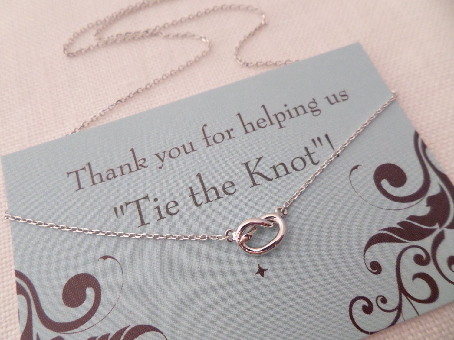 Silber, Gold Oder Rose Love Knot Halskette..tie The Halskette..zierlich, Jeden Tag, Einfach, Geburtstag, Hochzeit, Brautjungfer Schmuck Silber, Gold Oder Rose Love Knot Halskette..tie The Halskette..zierlich, Jeden Tag, Einfach, Geburtstag, Hochzeit, Brautjungfer Schmuck von TiffanyAvenueBridal