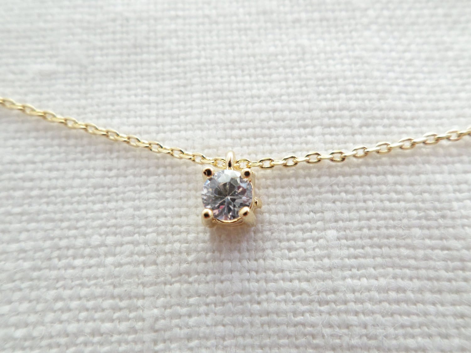 Teeny Tiny Zarte Cz Solitär Halskette, Gold, Rosegold Oder Silber Halskette..simple Layering Hochzeit, Brautjungfer Geschenk Teeny Tiny Zarte Cz Solitär Halskette, Gold, Rosegold Oder Silber Halskette..simple Layering Hochzeit, Brautjungfer Geschenk von TiffanyAvenueBridal