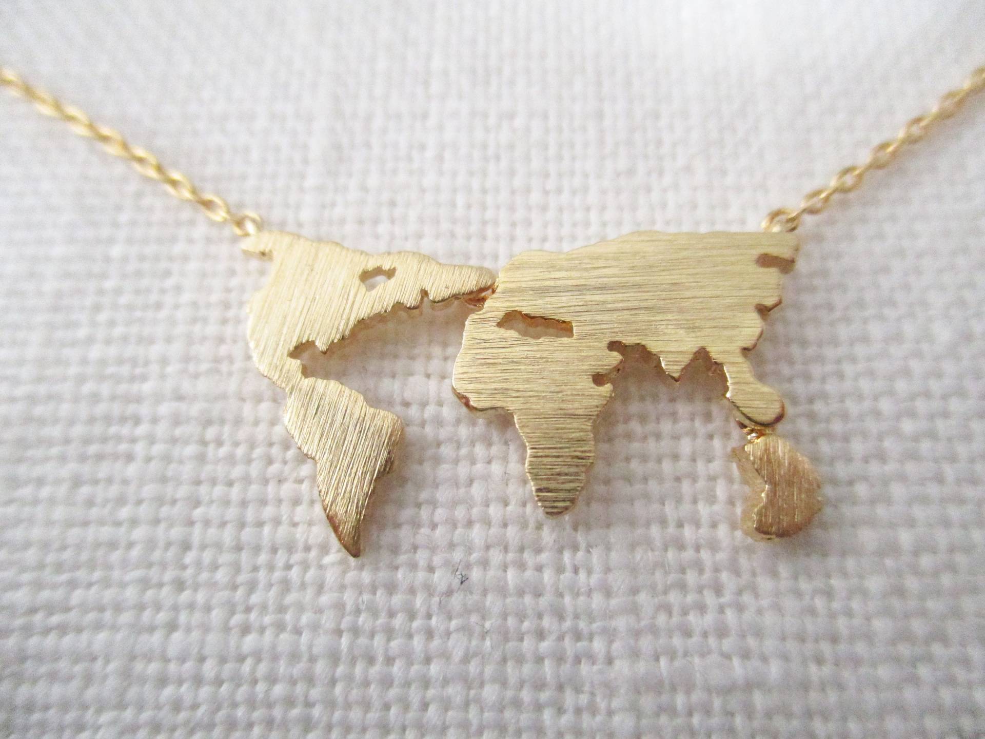Weltkarte Halskette, Globe Halskette. Gold, Roségold Oder Silber Welt Reisegeschenk Weltkarte Halskette, Globe Halskette. Gold, Roségold Oder Silber Welt Reisegeschenk von TiffanyAvenueBridal