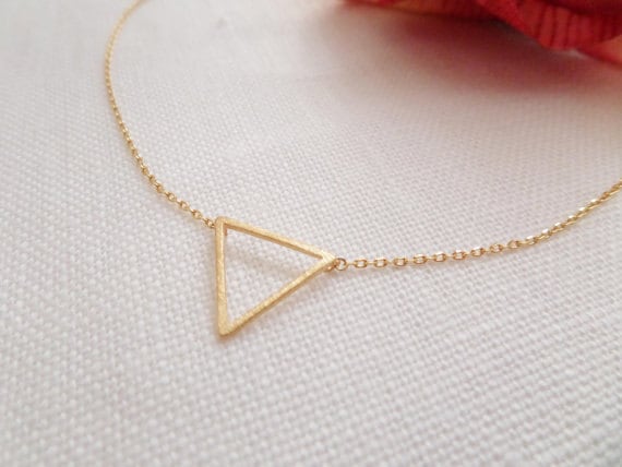 Winzige Gold, Rose Gold Oder Silber Chevron Dreieck Halskette Winzige Gold, Rose Gold Oder Silber Chevron Dreieck Halskette von TiffanyAvenueBridal