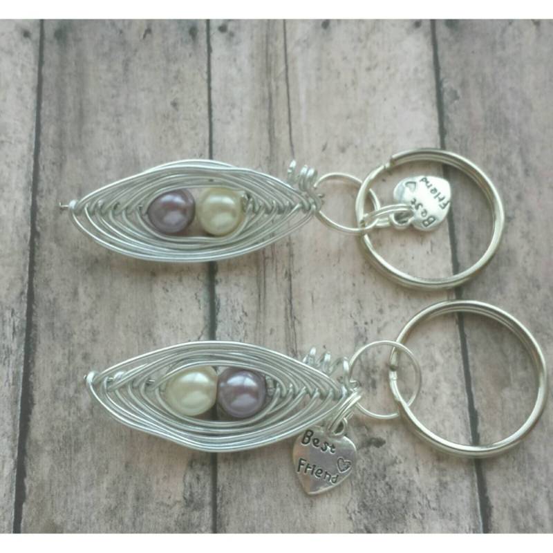 Erbsen in Einer Pod Schlüsselanhänger, Pea Bff Best Friends Gedenkschmuck Kind Verlust, Geschenk Schmuck, Schwestern Schlüsselanhänger von TiffanyTwists