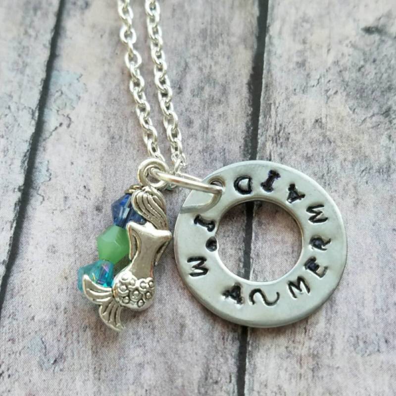 Mermaid Charm Necklace Gestempelter Ring, Wasserkristallperlen von TiffanyTwists