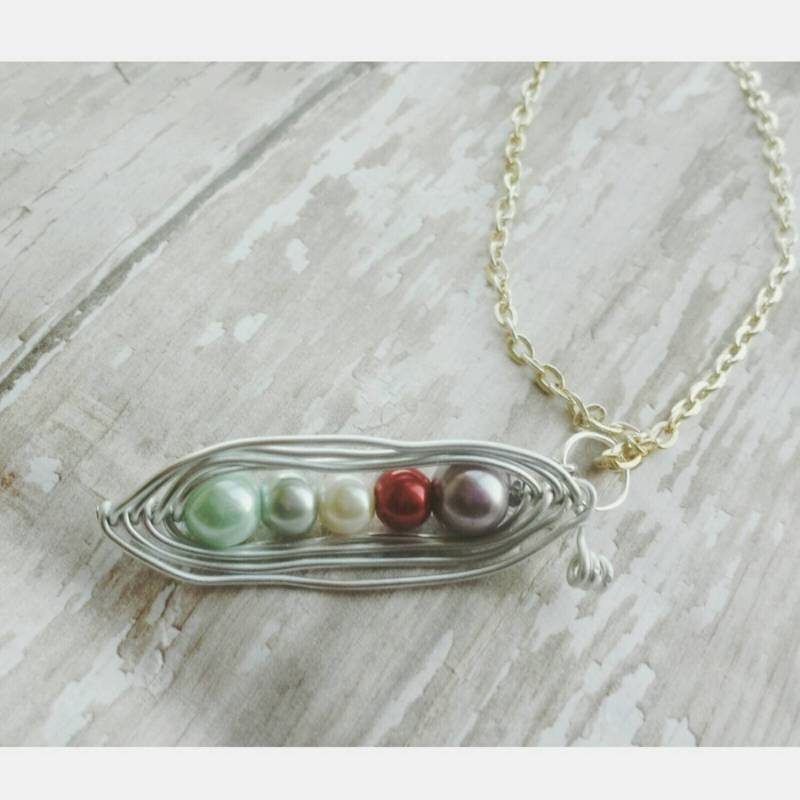 Familie Geburtsstein Erbsenschote Halskette Benutzerdefinierte Mutter Geschenk von TiffanyTwists