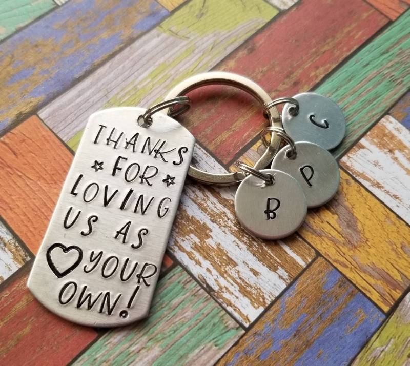 Handgestempelter Step Eltern Schlüsselanhänger Personalisierte Initialen Anhänger von TiffanyTwists