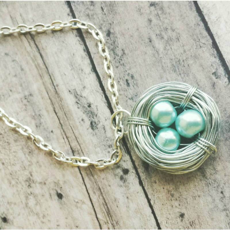 Personalisierte Vogel-Nest-Halskette Mutter Von Drei Eiern Mit Geburtsstein von TiffanyTwists