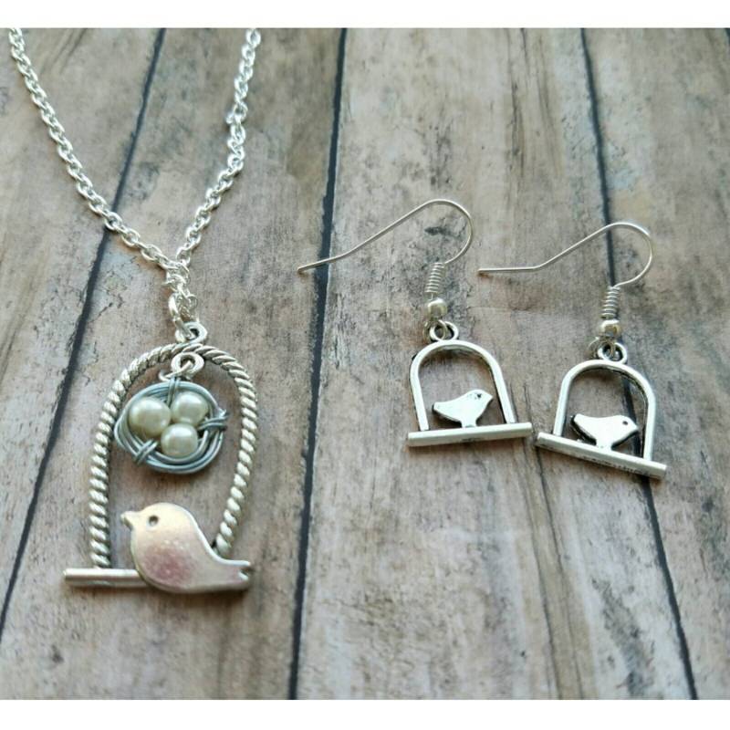 Vogelnest-Halskette Perlen-Eier, Momma Vogel-Anhänger von TiffanyTwists