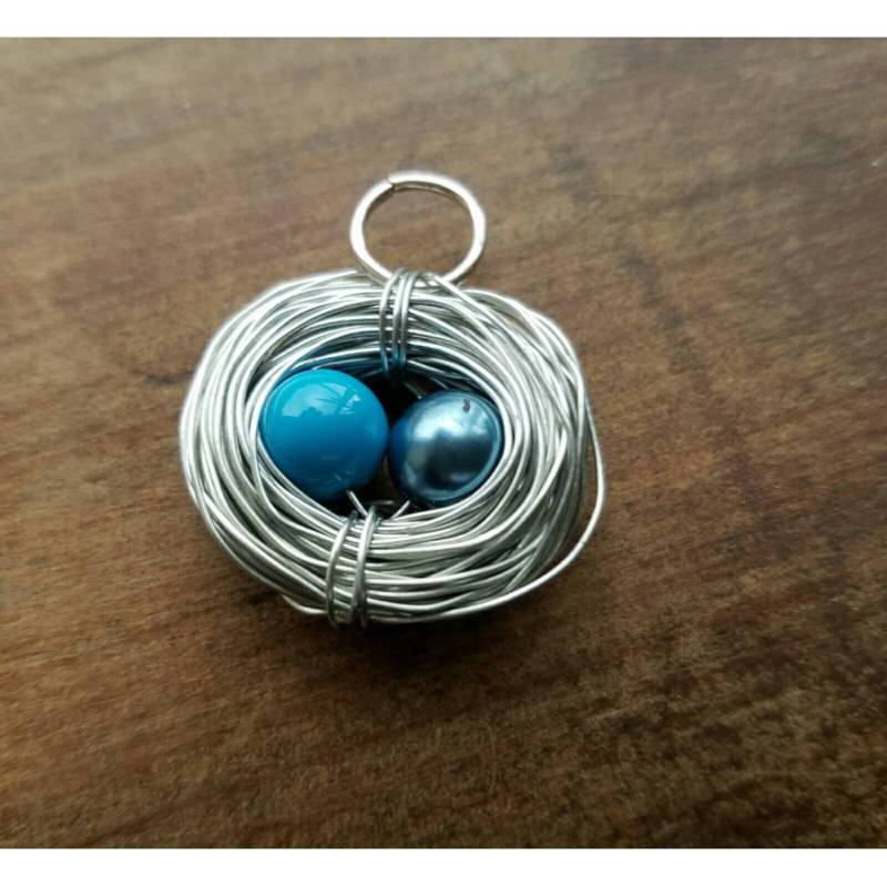 Vogel-Nest-Halskette Personalisiertes Muttergeschenk Mit Perlen-Eiern von TiffanyTwists