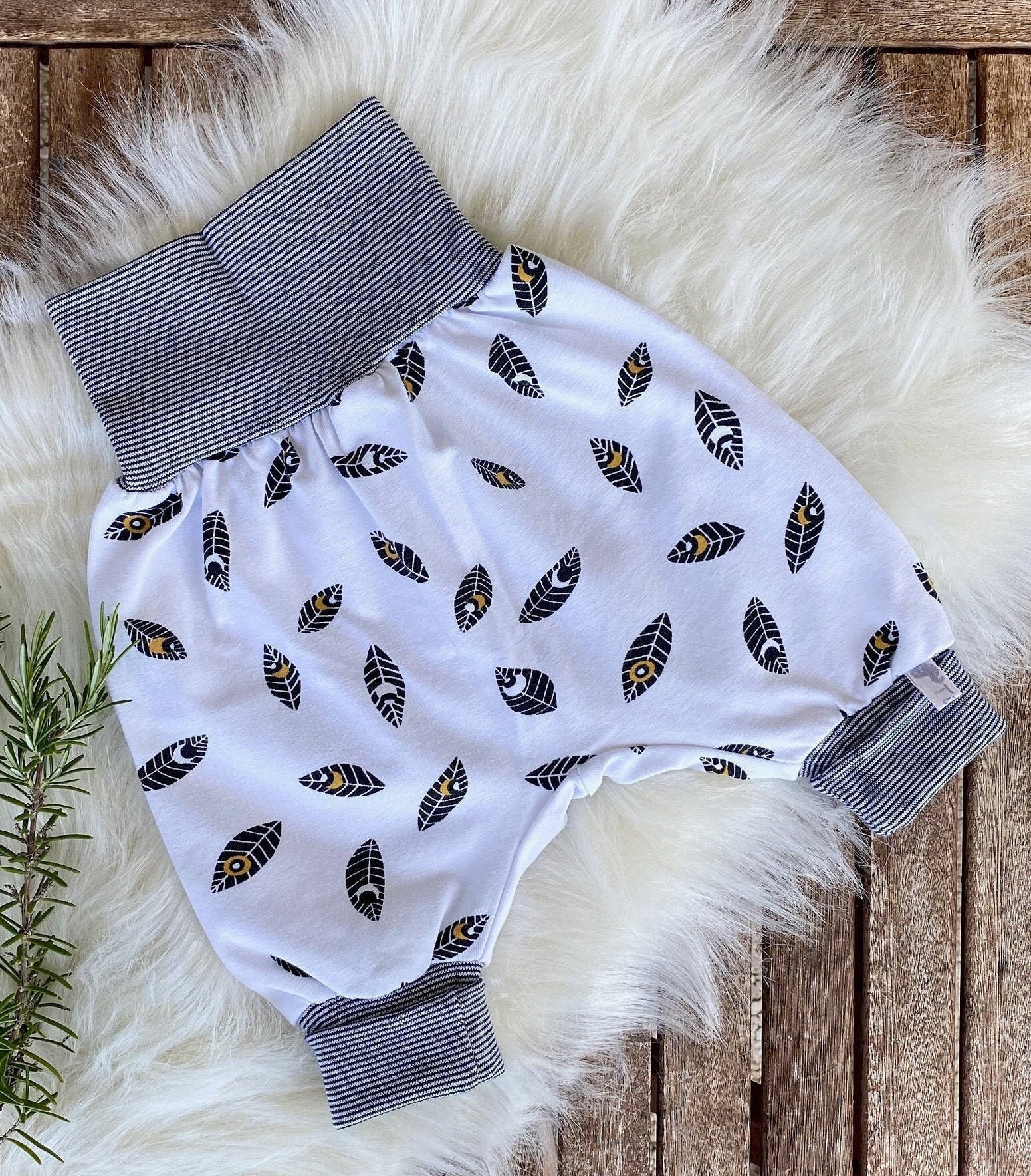 Baby Pumphose 44-116 Für Jungen & Mädchen Weiß Mit Federn von Tifilou