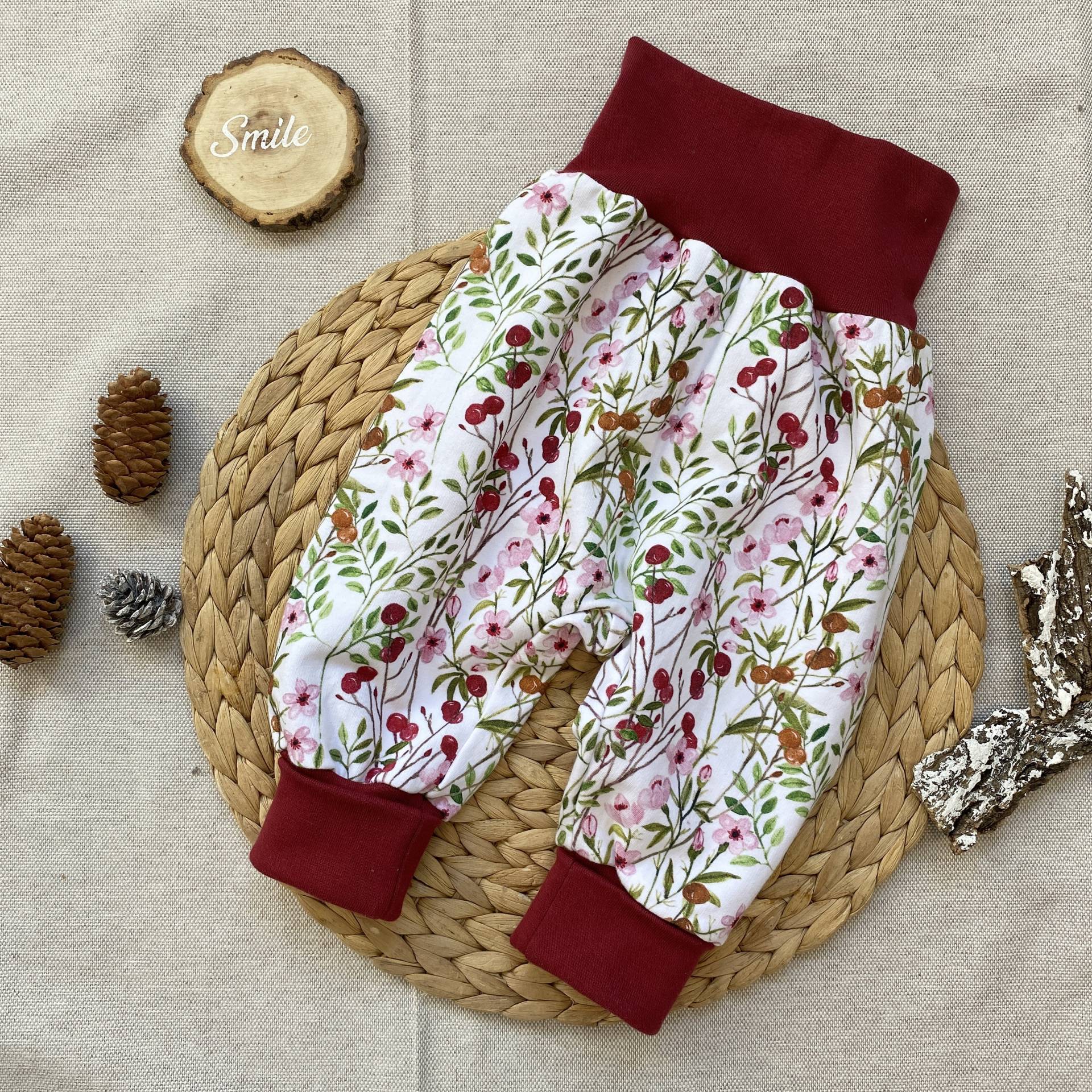 Warme Baby Pumphose 44-92 Für Mädchen Blumenwiese Alpenfleece Wintersweat Mitwachshose Warme Winterhose Geschenk Nikolaus Weihnachten von Tifilou