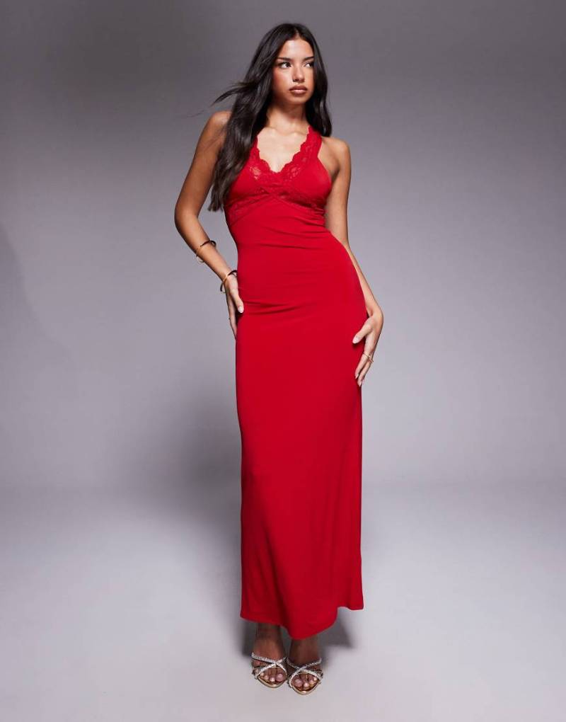 Tiger Mist - Seraphine - Anschmiegsames Maxikleid in Rot mit überkreuztem Spitzen-Einsatz von Tiger Mist