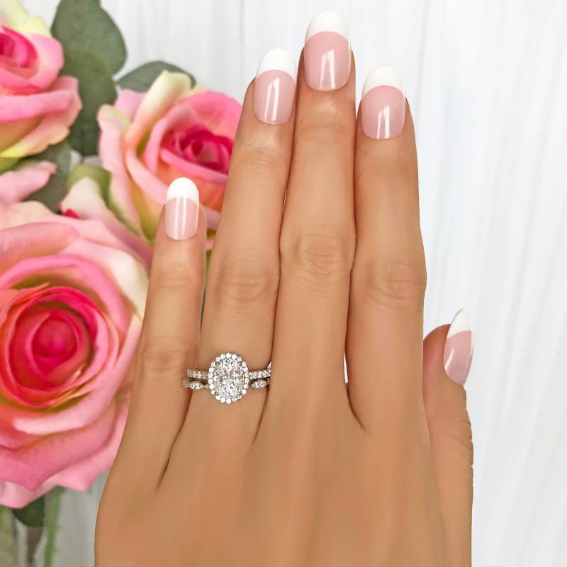 1.5 Ctw Oval Halo Braut Set, Art-Deco-Ehering, Künstliche Diamant Simulants, Halbe Eternity Ring, Verlobungsring, Sterling Silber von TigerGemstones