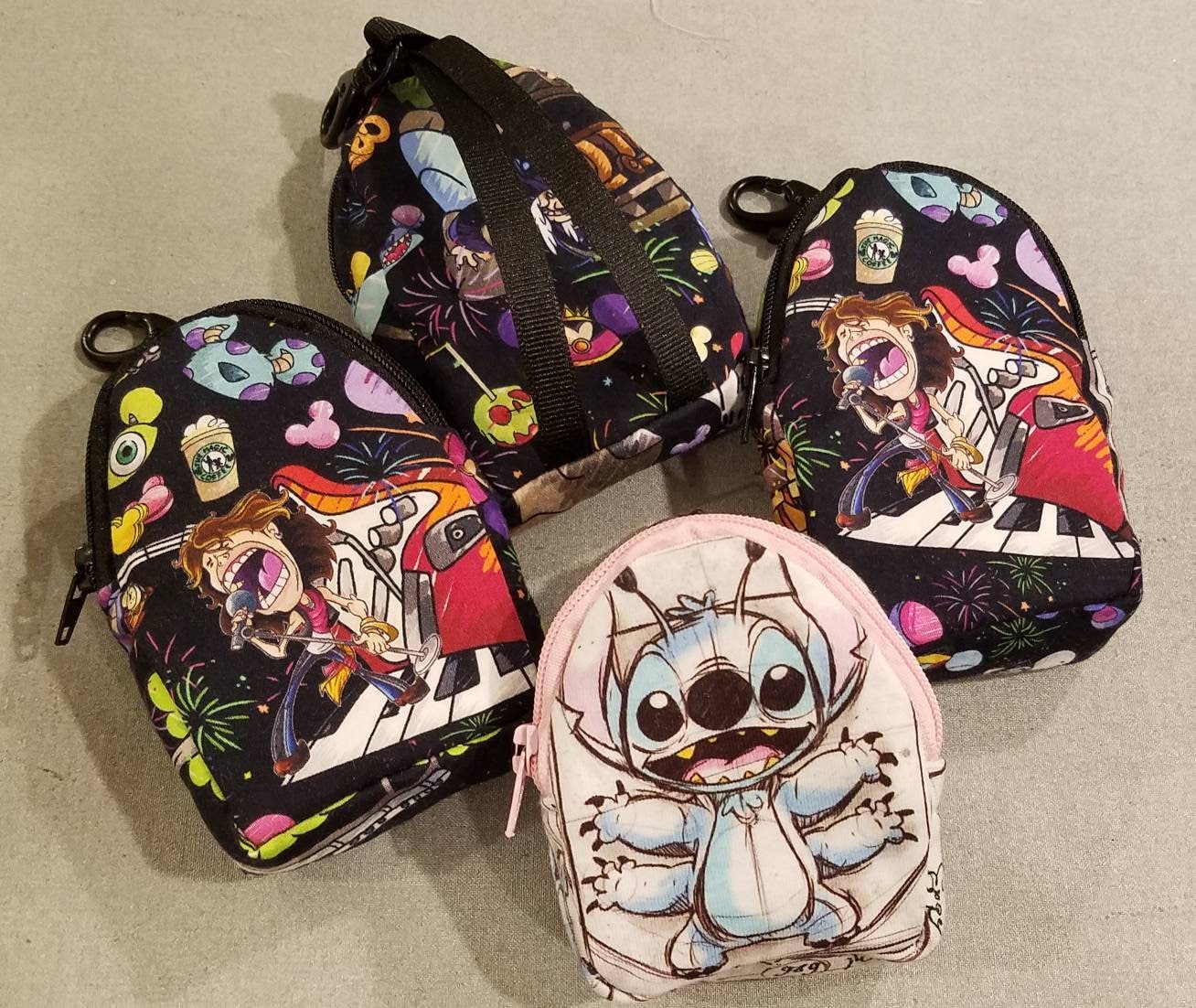 Auf Bestellung Große Und Seltene Stoff Teeny Rucksack Geldbörse von TigerInATornado