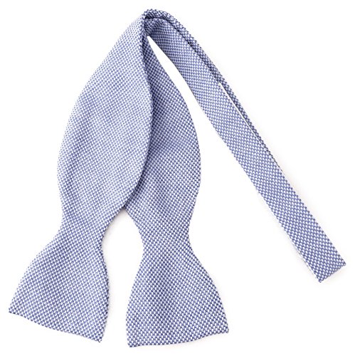 TigerTie Selbstbinder Piqué in blau-weiss gemustert, Querbinder 100% Baumwolle + Aufbewahrungsbox von TigerTie