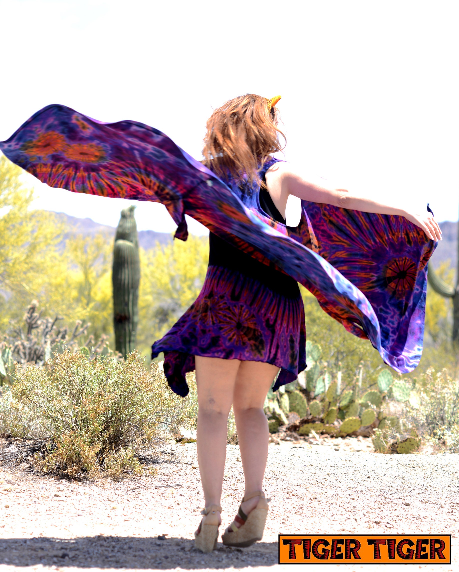 Krawatte Farbstoff Duster Weste W/Knöpfe Und Pockets Helle Mix Farbe Freie Größe Weiche Spandex Rayon Handgefertigt Festival Mode Tanz Flow von TigerTigerTreasures