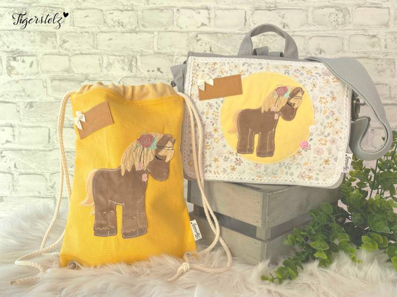 Set Rucksacktasche Und Turnbeutel Mit Pferde-Motiv von TigerstolzShop