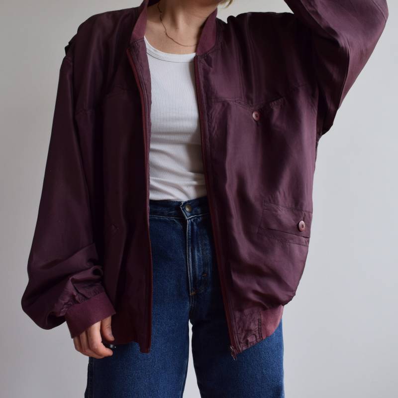 Burgunderrote Vintage Bomberjacke Aus Seide. Original Herrengröße M/Small L. Aus Der 90Er Jahre Ära von TigonVintage