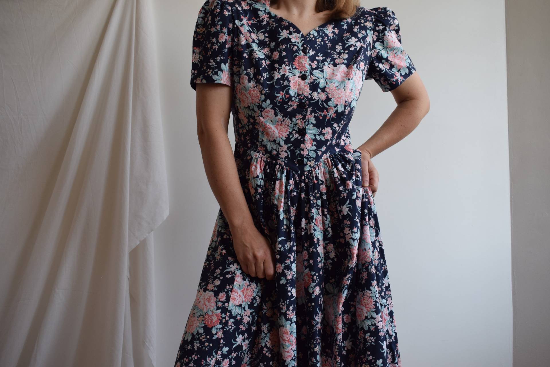 Vintage Baumwolle Sommerkleid Laura Ashley. Ursprünglich Damengröße M. 80Er Jahre von TigonVintage