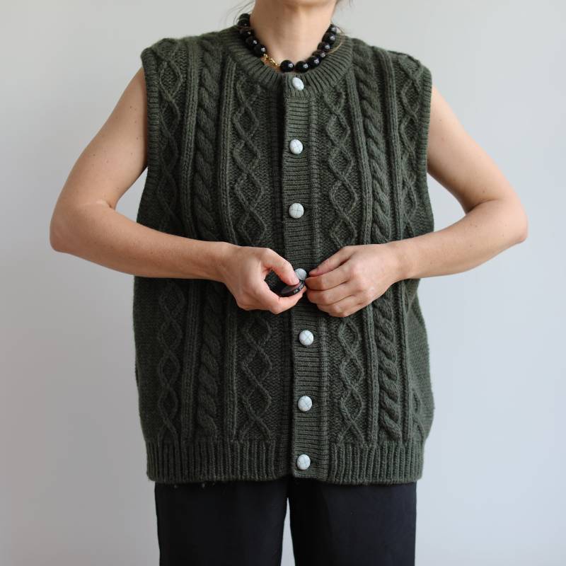 Vintage Khaki Grün Aran Pullover Weste/Cardigan. Ursprünglich Damengröße L. 90Er Jahre von TigonVintage