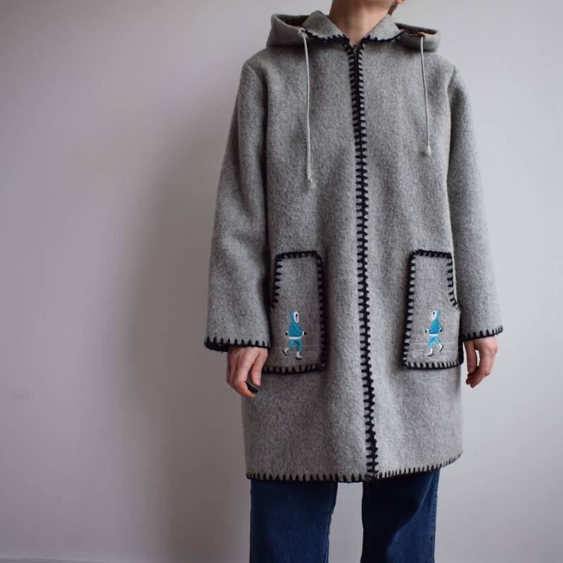 Vintage Wollmantel Mit Kapuze. Original Damengröße M. Aus Den 90Er Jahren von TigonVintage