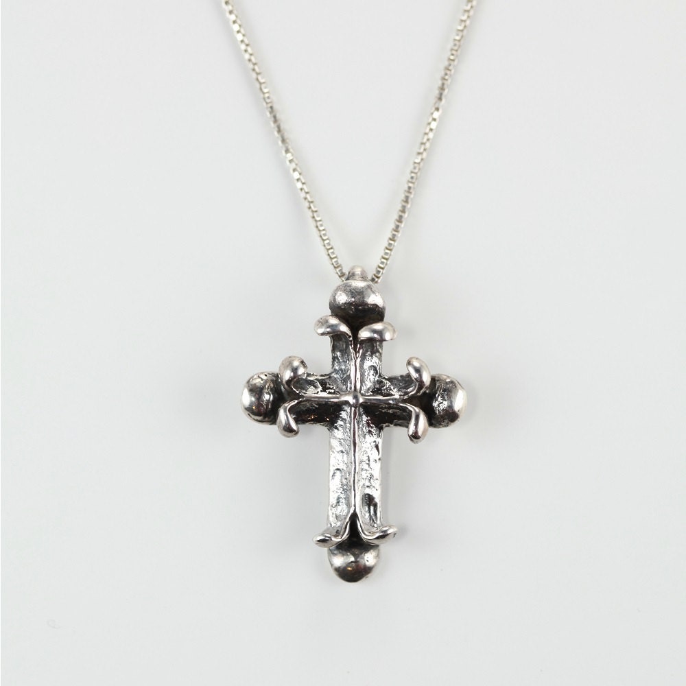 Ausgefallene Kreuz-Anhänger Ausgefallene Kreuz-Anhänger von TigraniSilver