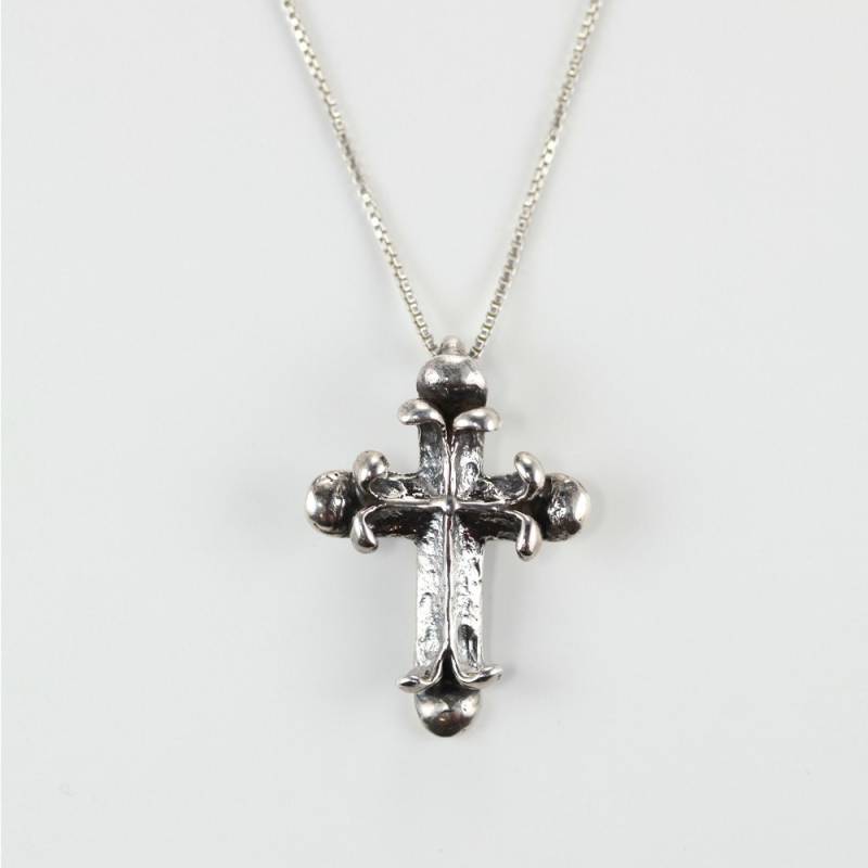 Ausgefallene Kreuz-Anhänger von TigraniSilver