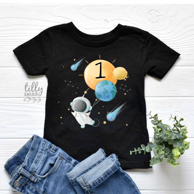 1. Geburtstag Weltraum T-Shirt, Thema Geburtstagsparty, Raumschiff Astronaut Erster One von TillyAndWilbur