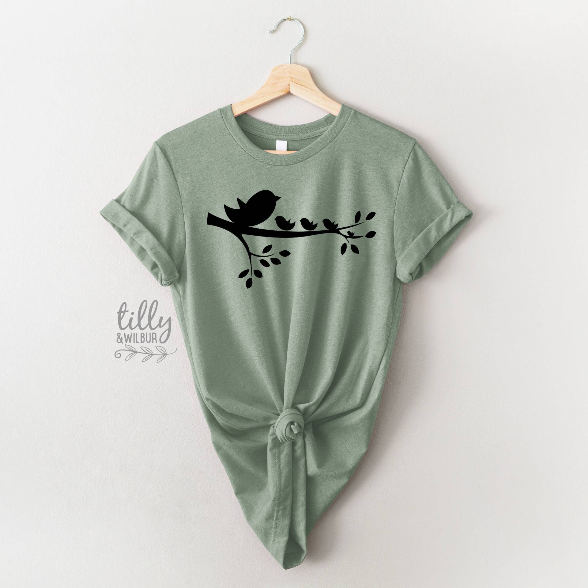 Muttertags-T-Shirt, Personalisieren Der Anzahl Kleinen Vögel Pro Kinder, Erster Muttertag, 1. Mama Und Ich, Beste Mutter Muttertags-T-Shirt, Personalisieren Der Anzahl Kleinen Vögel Pro Kinder, Erster Muttertag, 1. Mama Und Ich, Beste Mutter von TillyAndWilbur