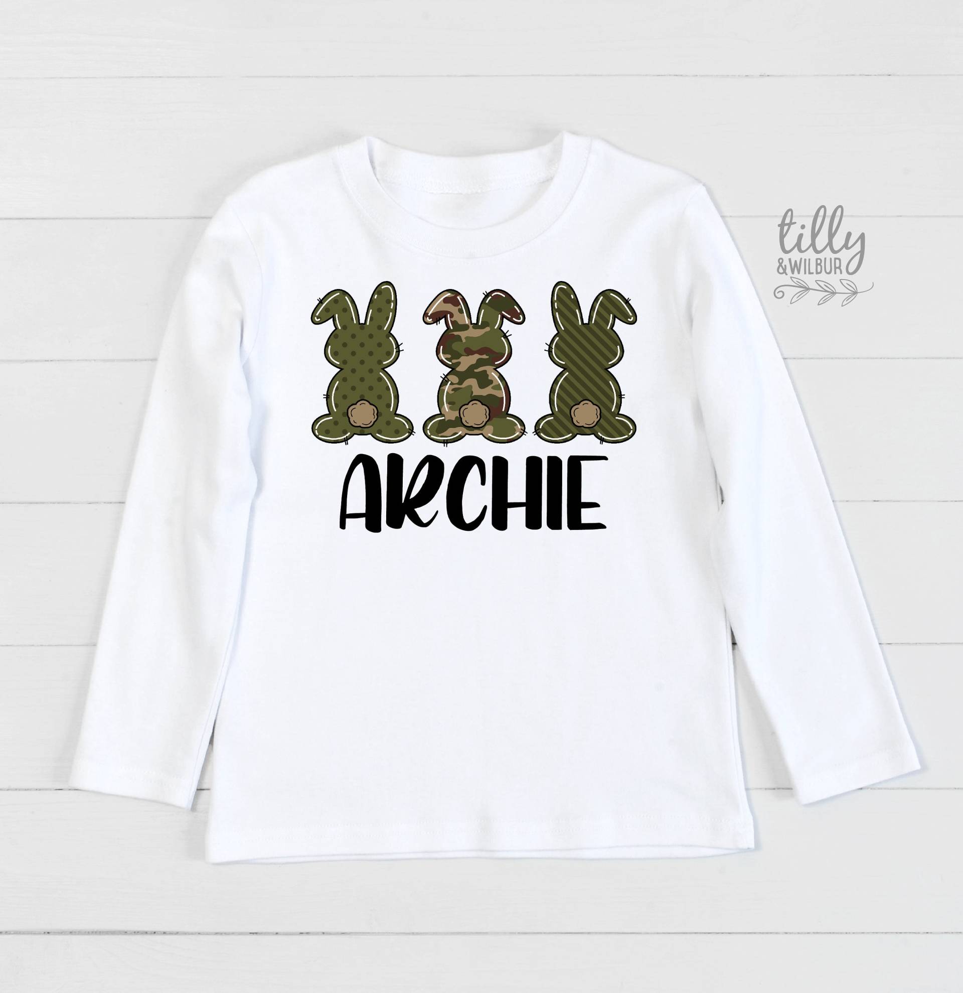 Personalisiertes Oster-T-Shirt Für Jungen, Tarn-Osterhase, Oster-T-Shirt, Jungen-Ostern-Geschenk, Jungen-Ostern-Shirt, Hip-Hop-Jungen-Ostern-Kleidung Personalisiertes Oster-T-Shirt Für Jungen, Tarn-Osterhase, Oster-T-Shirt, Jungen-Ostern-Geschenk, Jungen-Ostern-Shirt, Hip-Hop-Jungen-Ostern-Kleidung von TillyAndWilbur