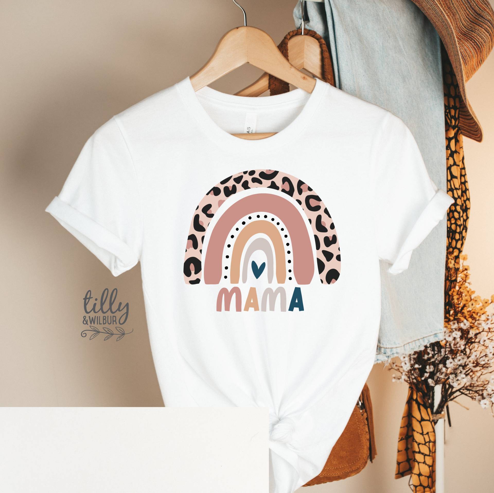 Regenbogen Mama T-Shirt, Mini Und Mamas Passende Outfits, Unser Erster Muttertag, Mutter Tochter, Muttertag Regenbogen Mama T-Shirt, Mini Und Mamas Passende Outfits, Unser Erster Muttertag, Mutter Tochter, Muttertag von TillyAndWilbur