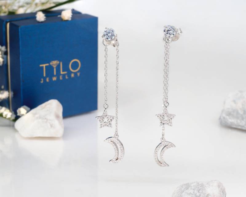 Mond Und Stern Ohrringe, Sterling Silber Solitaire Pave Cz Charm Ohrstecker von TiloJewelry