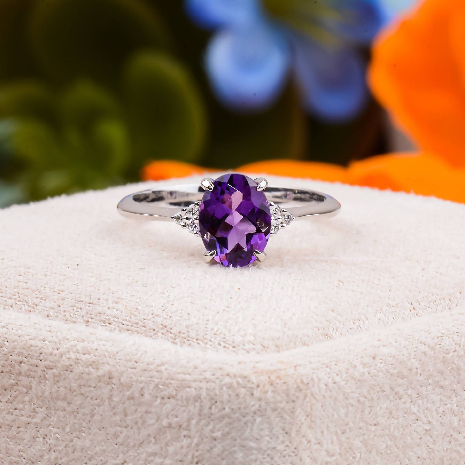 Amethyst Verlobungsring, Ehering, Weihnachtsgeschenk, Lila Ring von TilyaJewelry