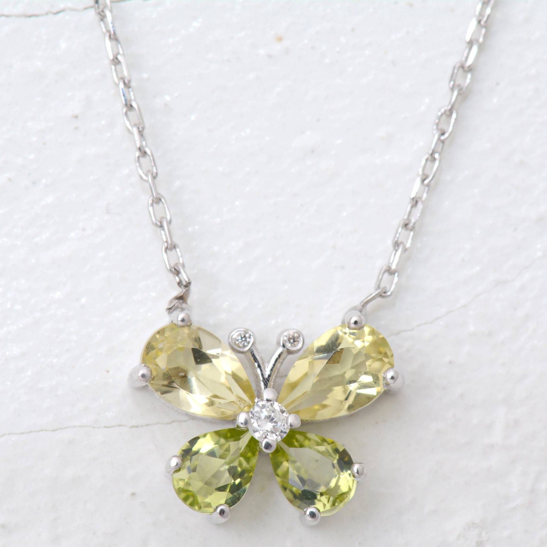 Minimale Peridot Emaille Schmetterling Halsketten, Grüne Halskette, Zierliche Valentinstag Geschenk von TilyaJewelry