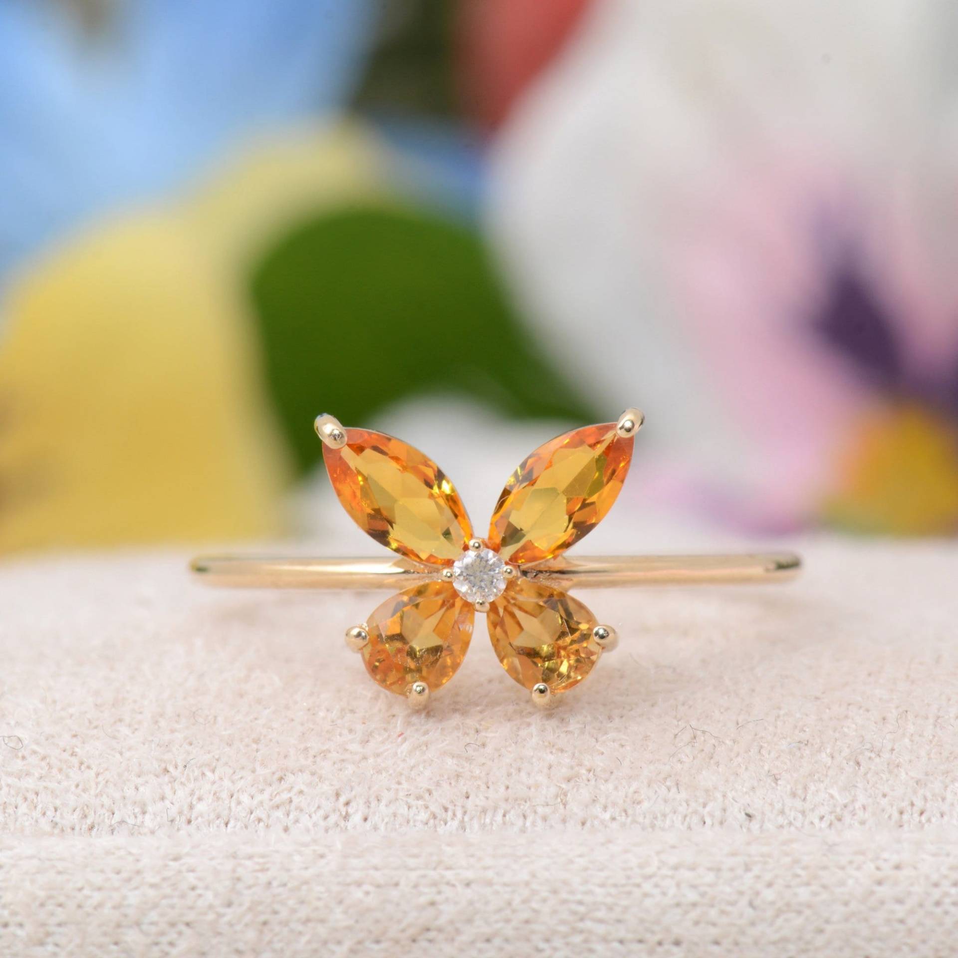 Minimaler Design Schmetterling Ring, Natürlicher Citrin Massiv Gold Multi Stone Ring von TilyaJewelry