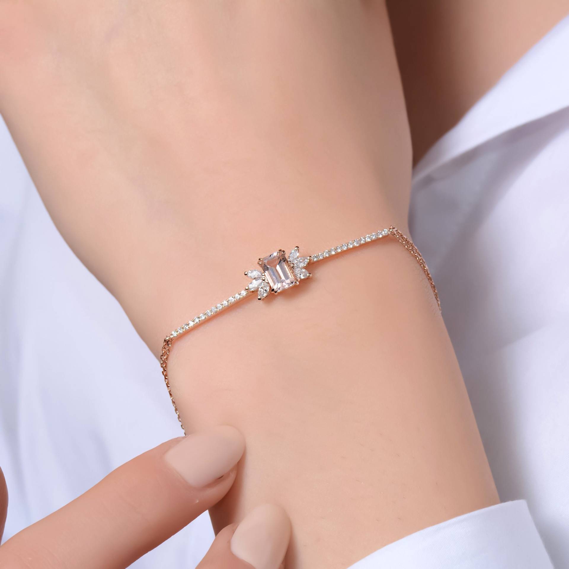 Morganit Armband Im Smaragdschliff, Gold Diamant Armband, Einzigartiges Valentinstag Geschenk, Sale von TilyaJewelry