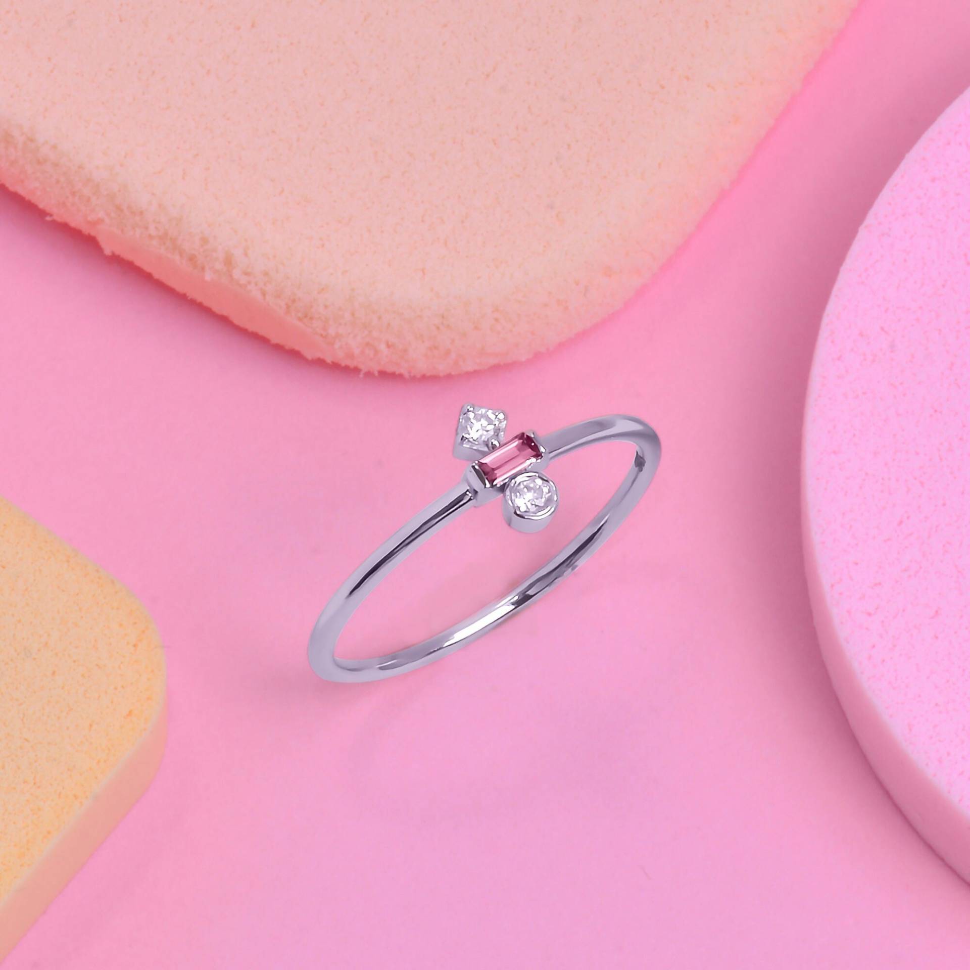 Natürlicher Pink Saphir Ring, Handgemachter Täglicher Gold Echter Ring von TilyaJewelry