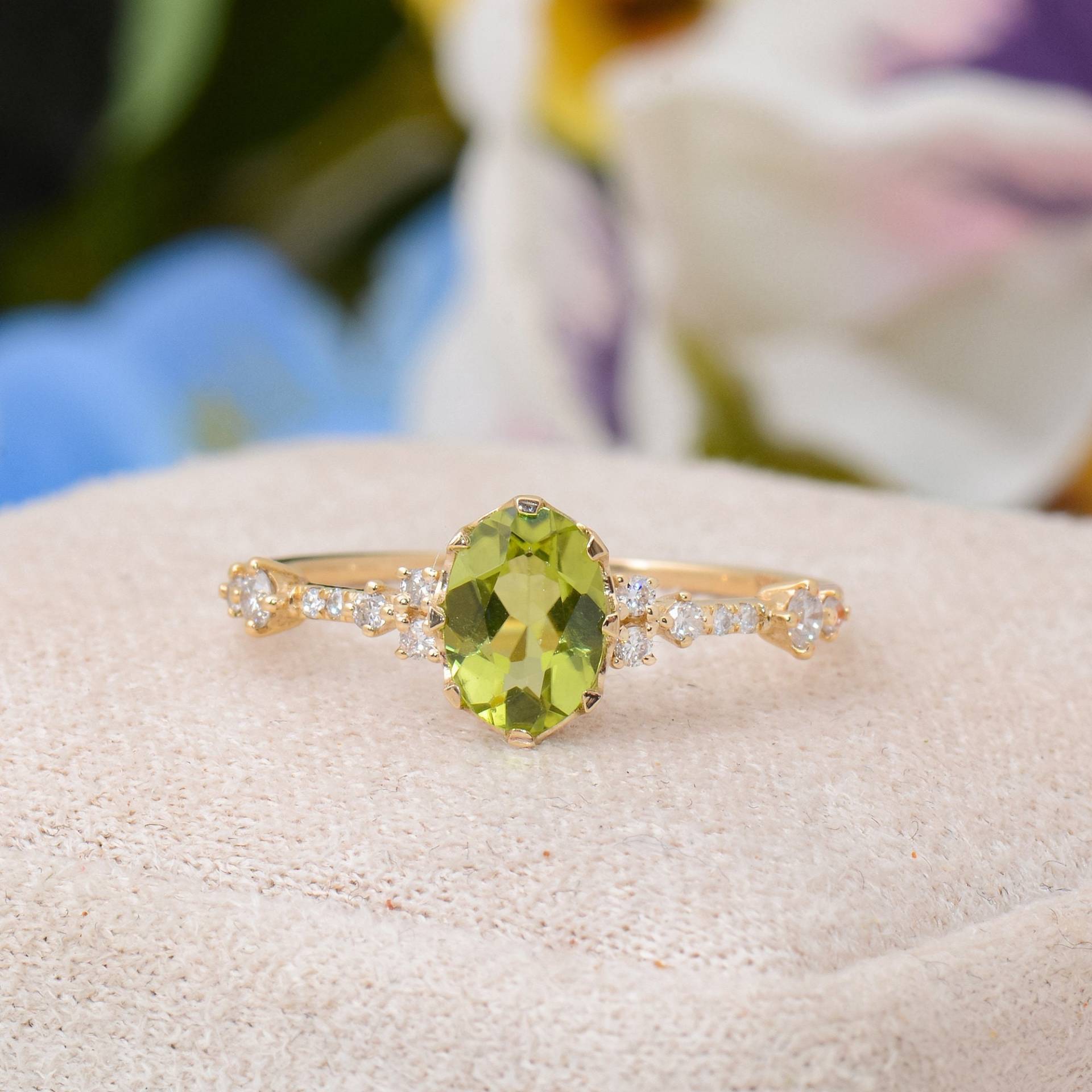 Vintage Peridot-Verlobungsring, Ovaler Roségold-Diamant, Zertifizierter Echter Peridot-Diamant-Ehering, Valentinstagsgeschenke von TilyaJewelry