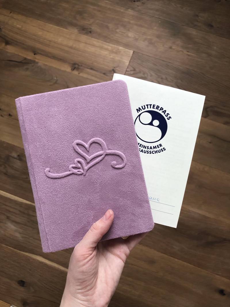 Mutterpasshülle Aus Stoff/Geschenk Für Werdende Mama Schöne Mutterpass Umschlag von TimaMamasFreude