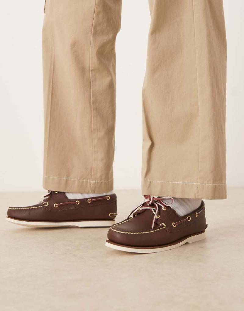 Timberland - Bootsschuhe aus dunkelbraunem Leder mit zwei Ösen von Timberland