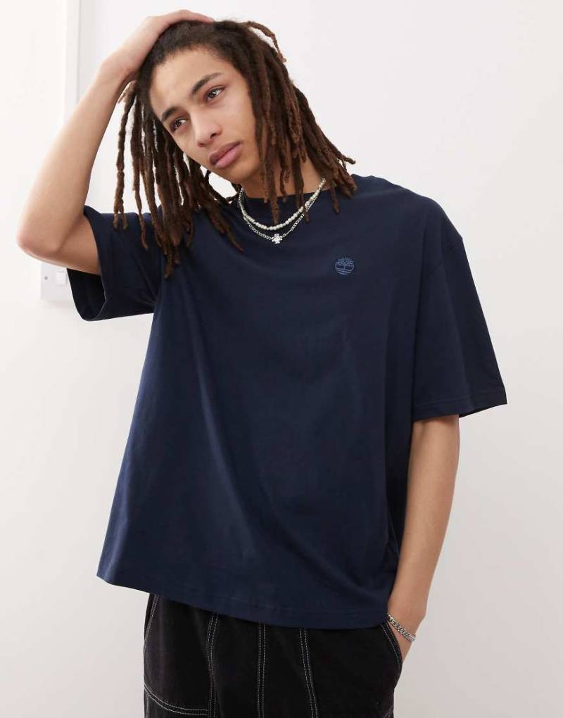 Timberland - Dunstan - Oversize-T-Shirt in Marineblau mit kleinem Brust-Logo von Timberland