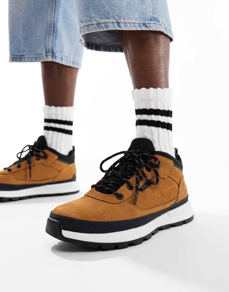 Timberland - Field Trekker - Flache Schnürsneaker in Weizenbraun von Timberland