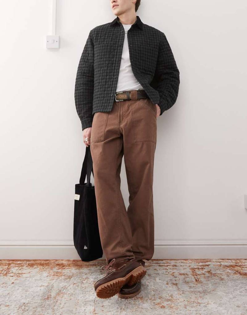 Timberland - Goffstown - Fatigue-Hose aus Canvas in verwaschenem Braun mit Taschen von Timberland