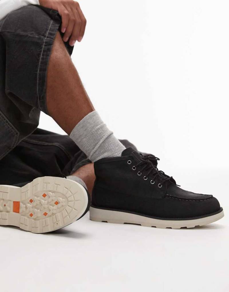 Timberland - Mittelhohe Chukka-Stiefel aus Wildleder in Schwarz von Timberland