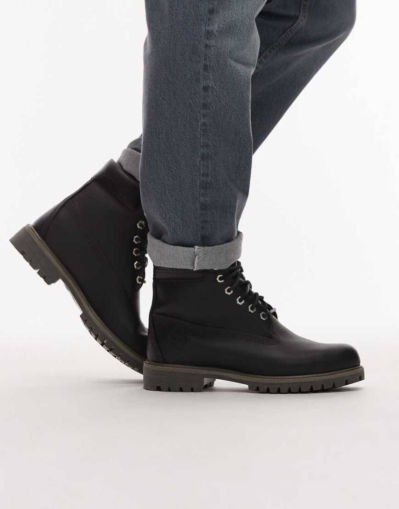 Timberland - Premium 6 Inch - Stiefel aus Leder in Schwarz mit Webdetail von Timberland