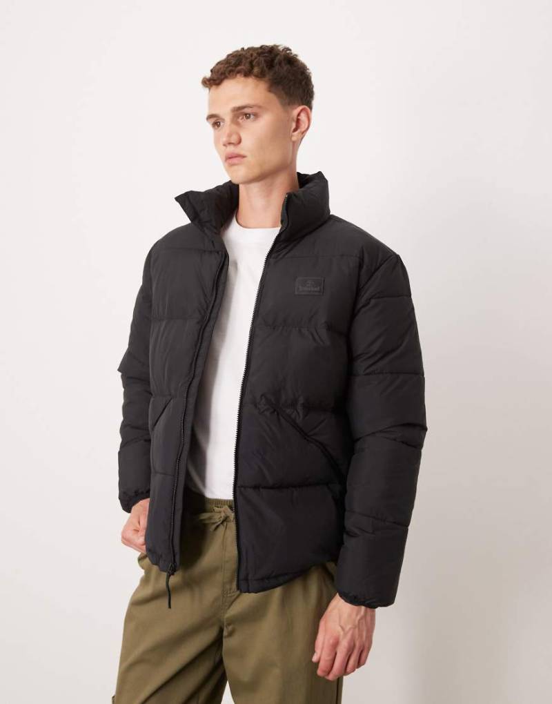Timberland - Pufferjacke in Schwarz mit Silikon-Aufnäher und synthetischem Futter von Timberland