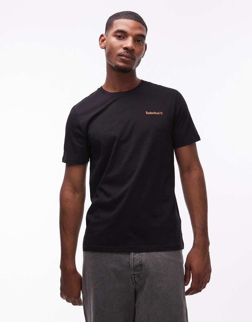 Timberland - T-Shirt in Schwarz mit kleinem Logo-Schriftzug auf der Brust von Timberland